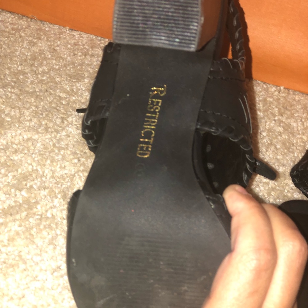 Restricted Open Toe Block Heel! - image 2